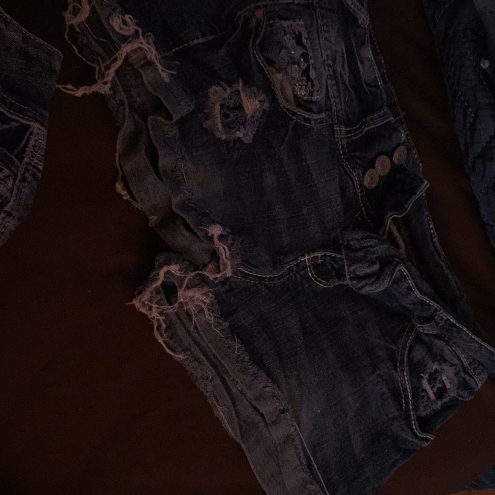 Shorts - Picture 2 of 2